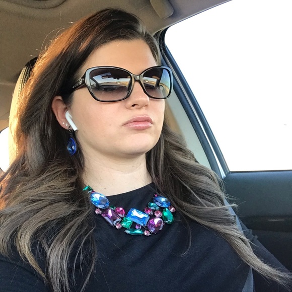 Meet your Posher, Ashley - Picture 2 of 4